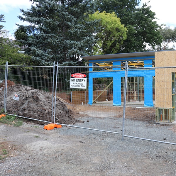 do you deliver and install temporary fencing and what's the cost for this in Menno South Dakota